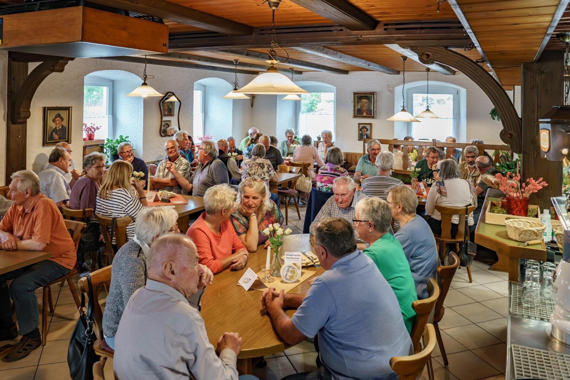Landgasthof Ochsen Neresheim Extérieur photo