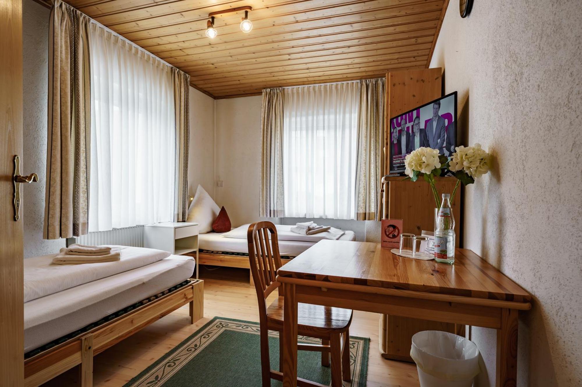 Landgasthof Ochsen Neresheim Extérieur photo